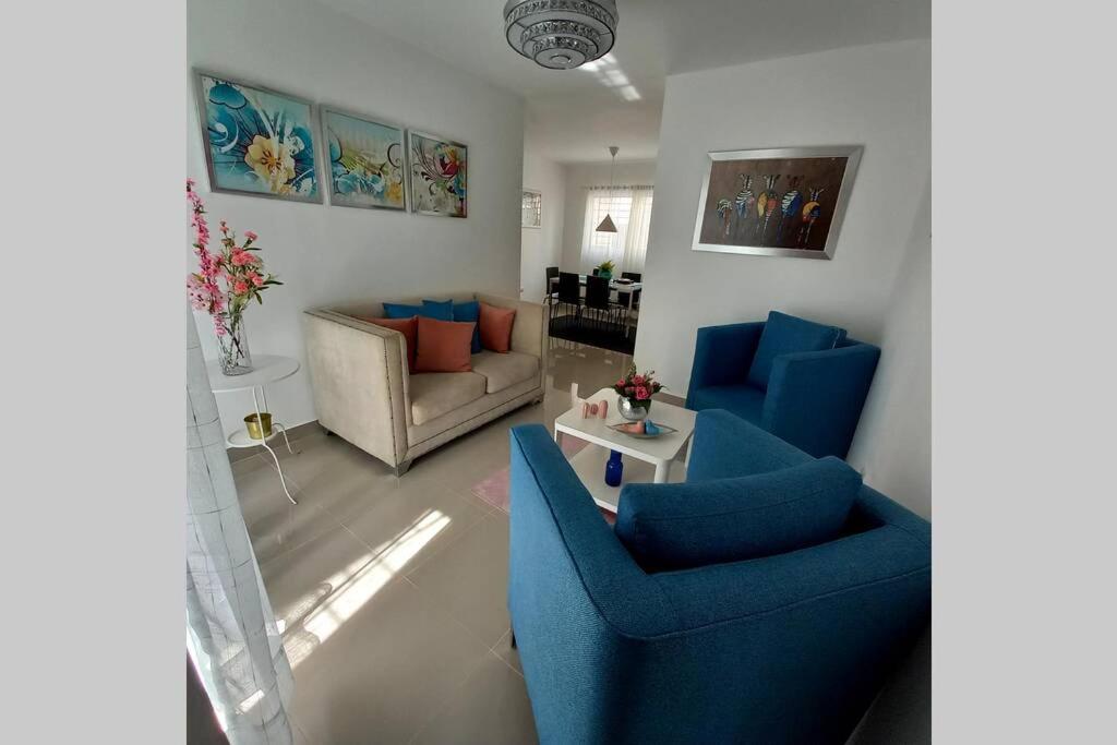 Confortable Apartamento De 3 Tres Habitaciones, Con Hermosa Vista De Area Verde, Ademas De Piscinas Y Juegos Infantiles En Area Recreativa 圣地亚哥洛斯卡巴 外观 照片