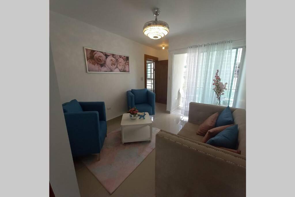 Confortable Apartamento De 3 Tres Habitaciones, Con Hermosa Vista De Area Verde, Ademas De Piscinas Y Juegos Infantiles En Area Recreativa 圣地亚哥洛斯卡巴 外观 照片