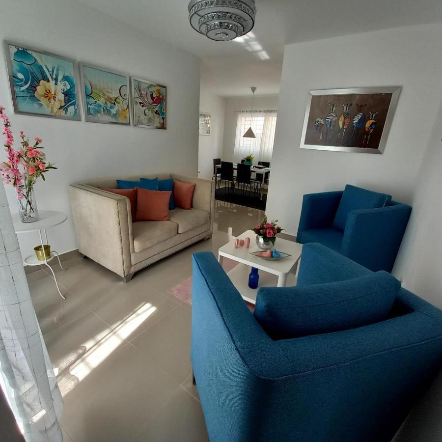 Confortable Apartamento De 3 Tres Habitaciones, Con Hermosa Vista De Area Verde, Ademas De Piscinas Y Juegos Infantiles En Area Recreativa 圣地亚哥洛斯卡巴 外观 照片