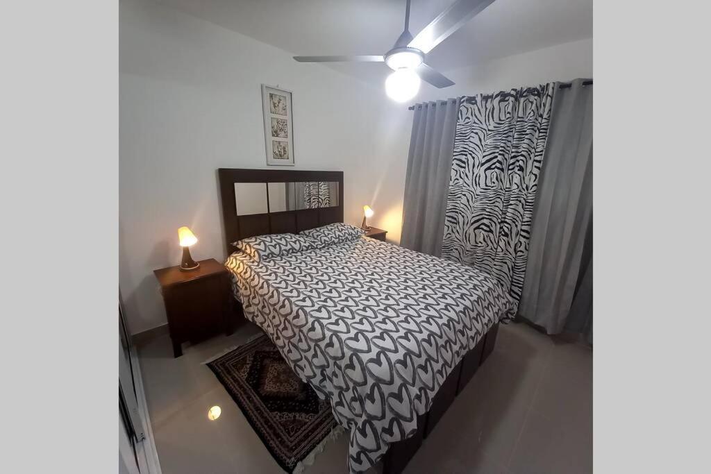 Confortable Apartamento De 3 Tres Habitaciones, Con Hermosa Vista De Area Verde, Ademas De Piscinas Y Juegos Infantiles En Area Recreativa 圣地亚哥洛斯卡巴 外观 照片