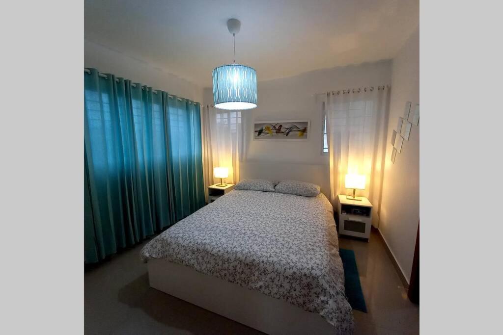 Confortable Apartamento De 3 Tres Habitaciones, Con Hermosa Vista De Area Verde, Ademas De Piscinas Y Juegos Infantiles En Area Recreativa 圣地亚哥洛斯卡巴 外观 照片
