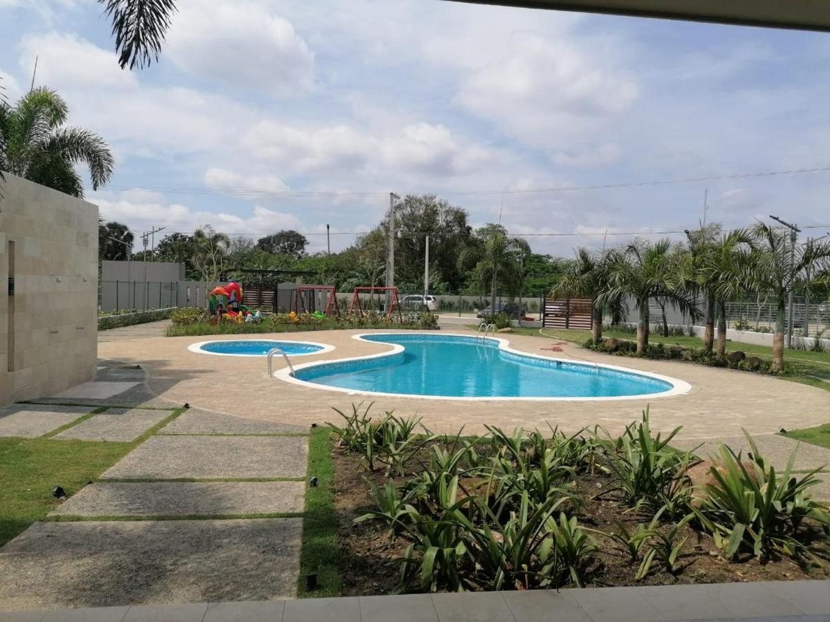 Confortable Apartamento De 3 Tres Habitaciones, Con Hermosa Vista De Area Verde, Ademas De Piscinas Y Juegos Infantiles En Area Recreativa 圣地亚哥洛斯卡巴 外观 照片